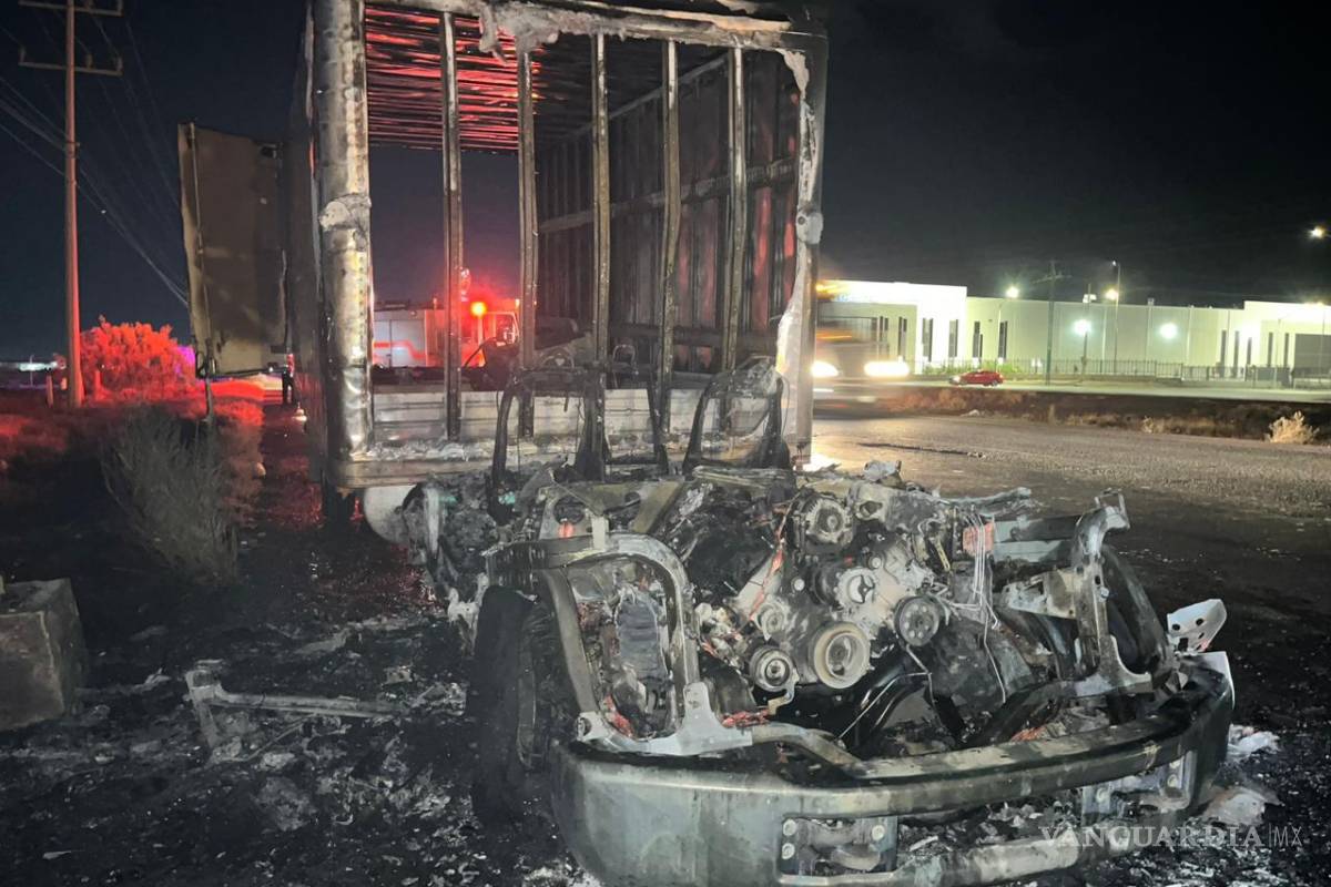 Se incendia su camión mientras conducía, en Saltillo; operador logra salvarse