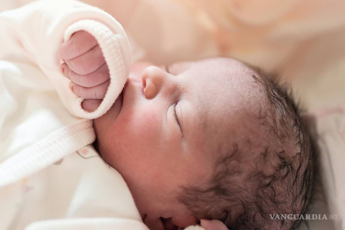 $!Dormir como un bebé no es algo sencillo.