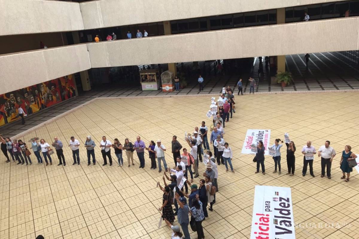 Protestan para exigir justicia para Javier Valdez en Sinaloa