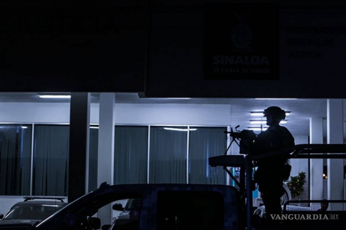 Sin rastro del jefe policíaco levantado por comando armado en Sinaloa