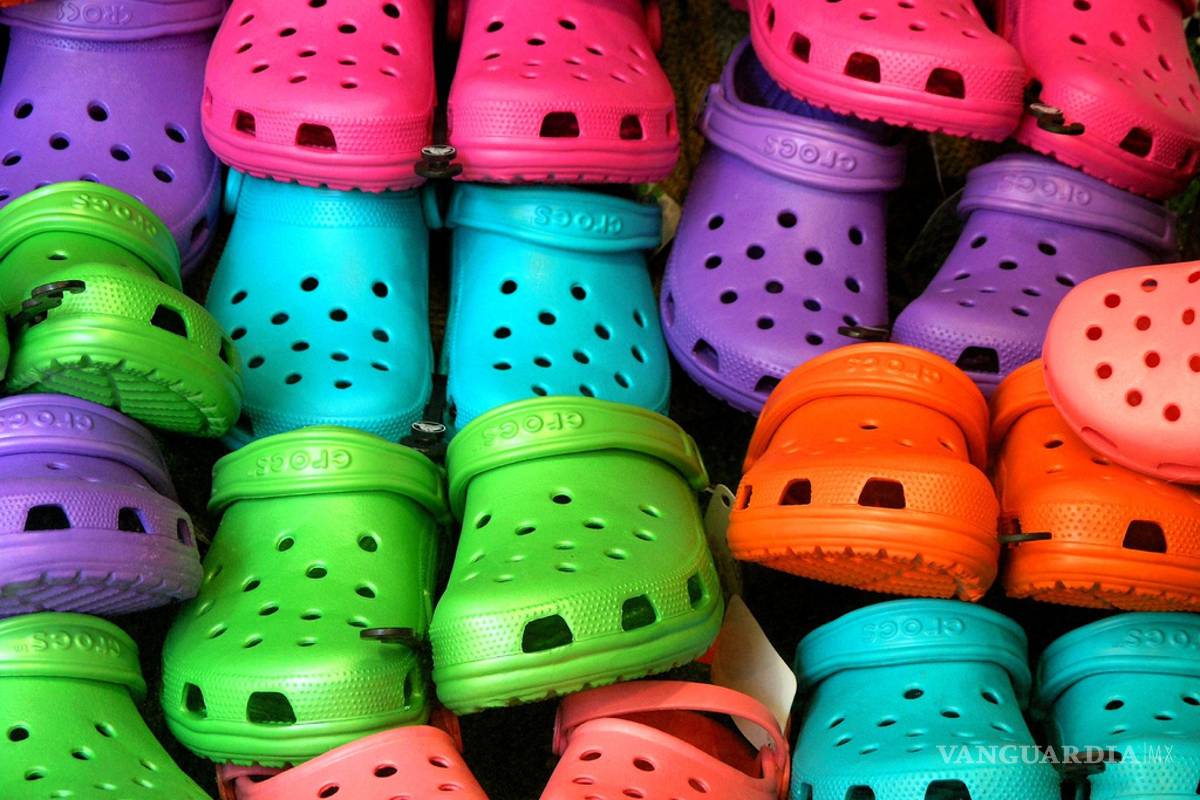 Crocs son malos para los pies