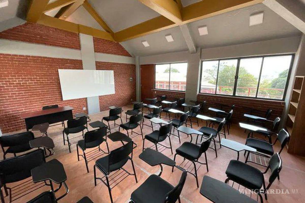 Habrán 55 universidades de AMLO más, para formar médicos y enfermeras