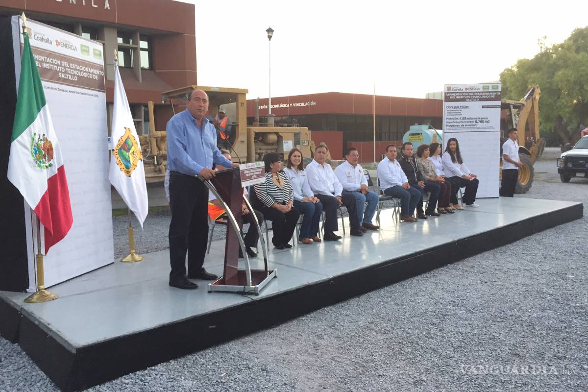Inicia pavimentación del estacionamiento del Instituto Tecnológico de Saltillo