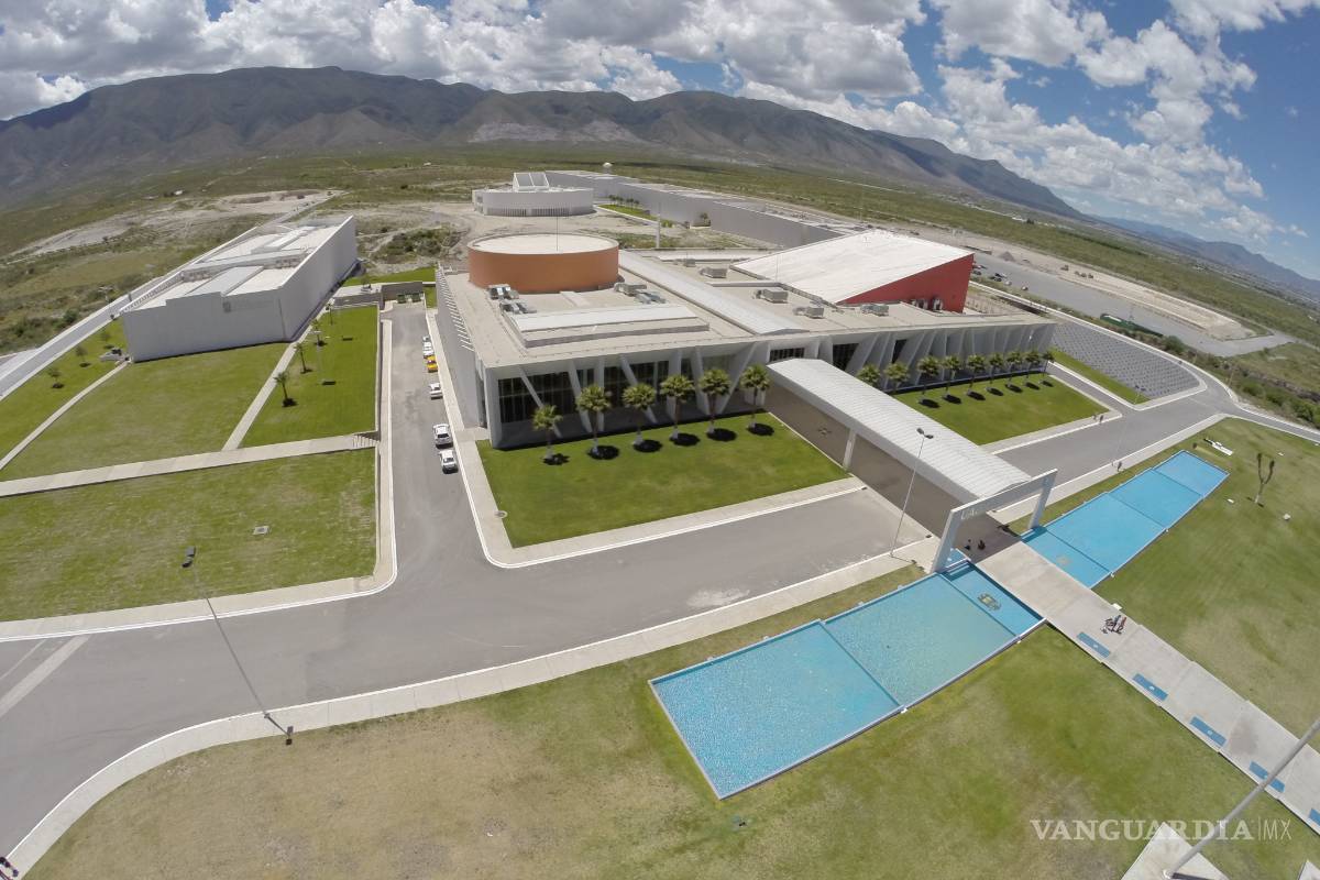 Darán a Ciudad Universitaria energía con paneles solares