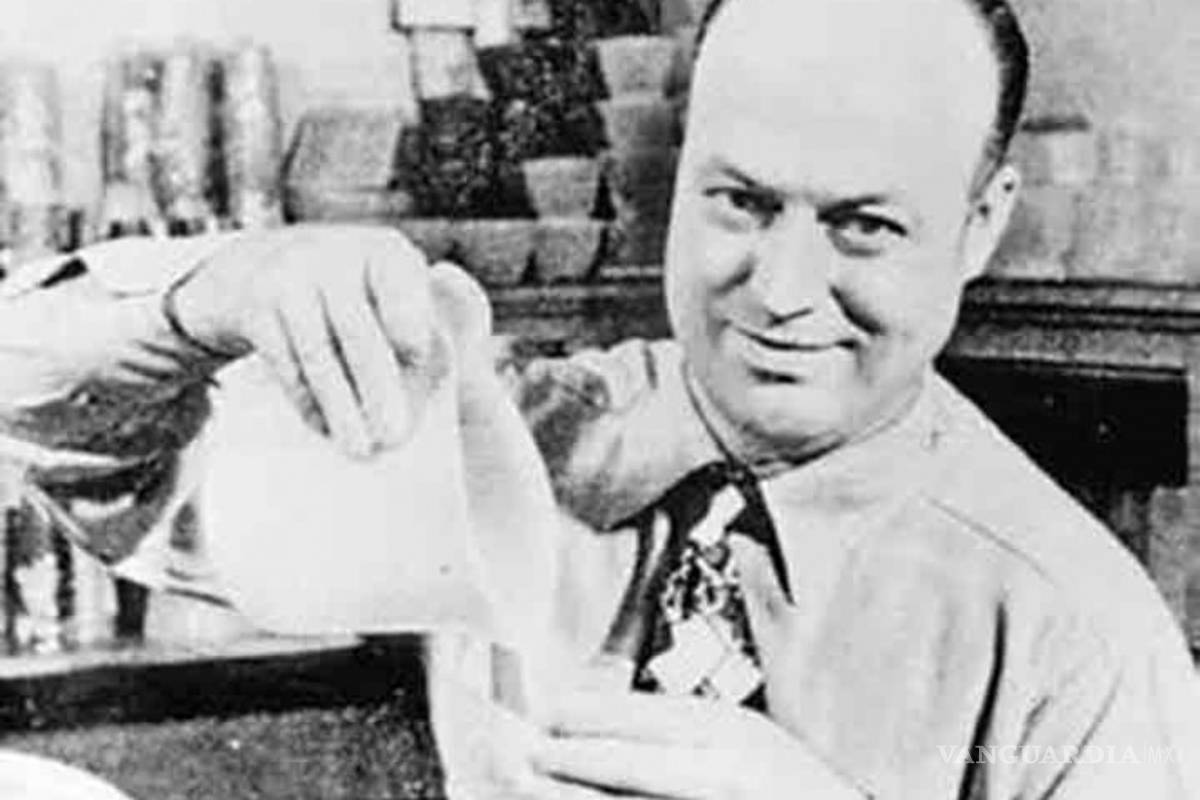 ¡Celebración de Godínez! Hace 110 años nació el fundador de Tupperware