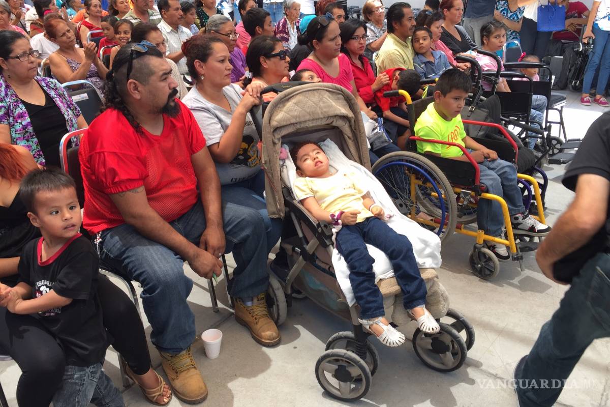 Entregan 65 aparatos ortopédicos en el DIF Saltillo