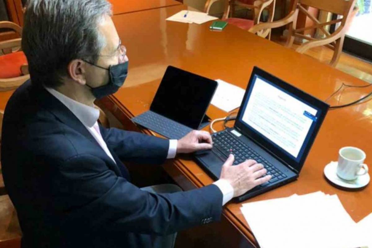 Esteban Moctezuma confirma regreso a clases el 1 de junio