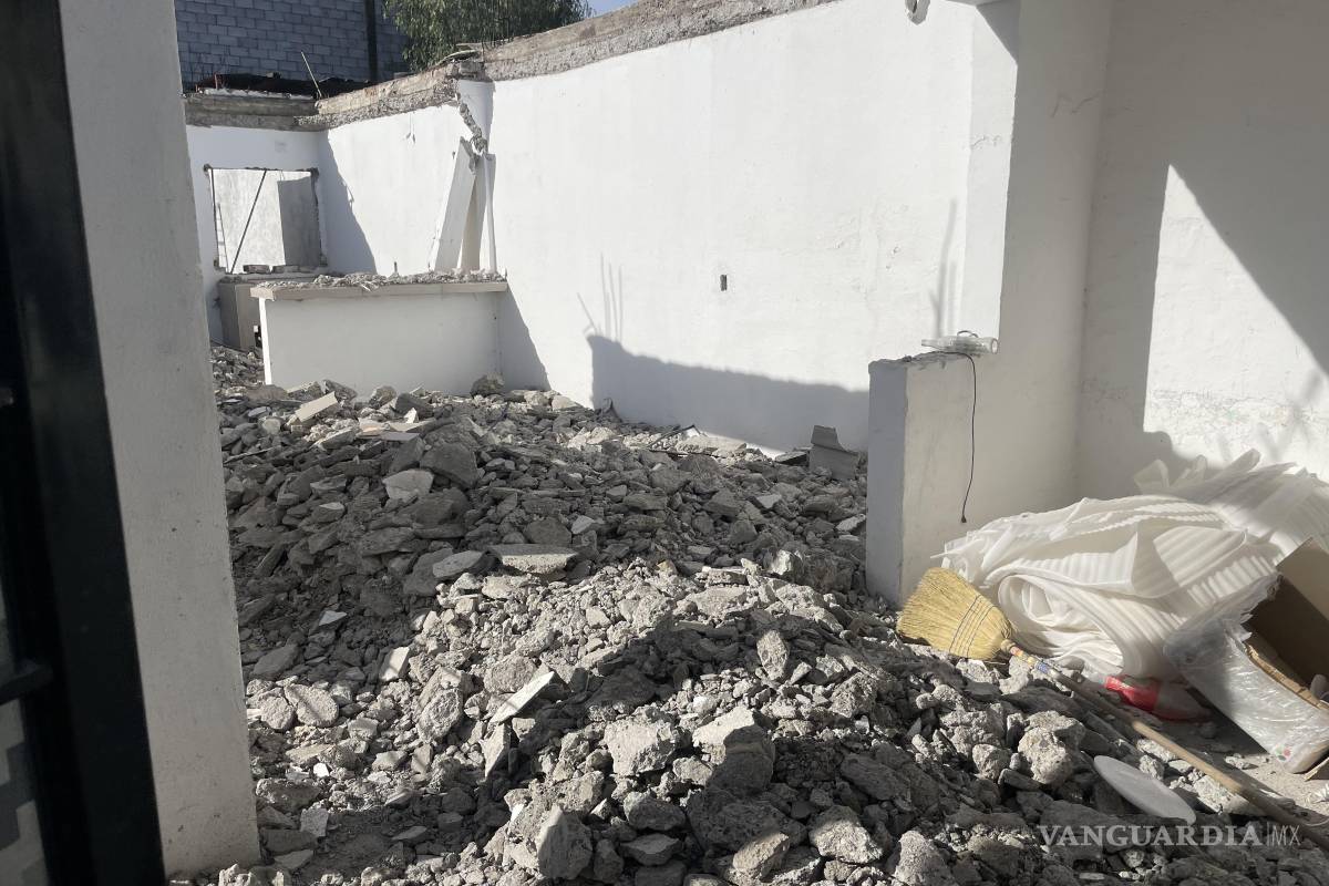 Muere joven aplastado por una losa ante los ojos de su padre, en Saltillo