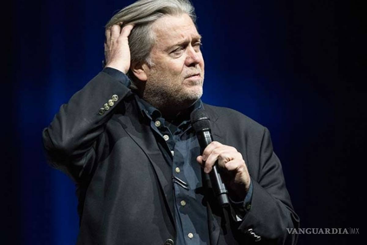 Steve Bannon va en auxilio de la ultraderecha en Francia