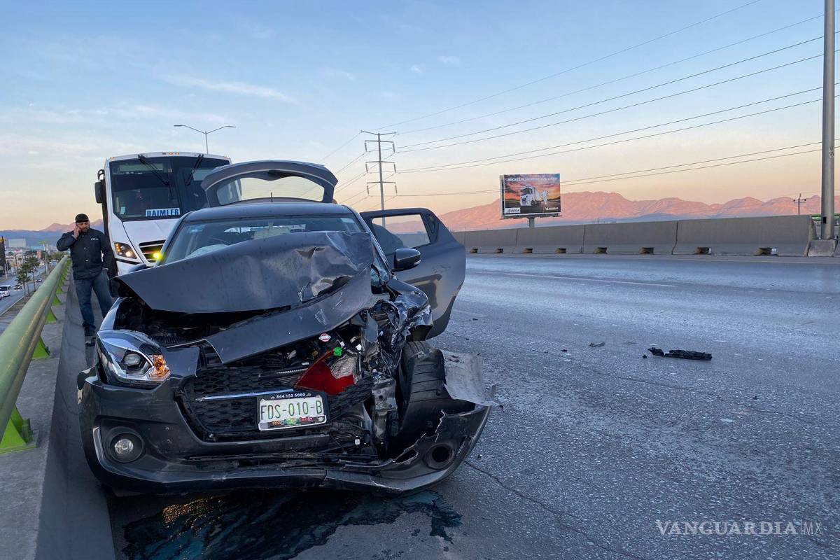Accidentes en bulevar Fundadores de Saltillo provocan caos y cierre de ambos sentidos
