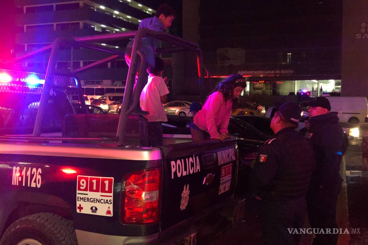 Encuentran a 4 menores caminando solos en la colonia República de Saltillo
