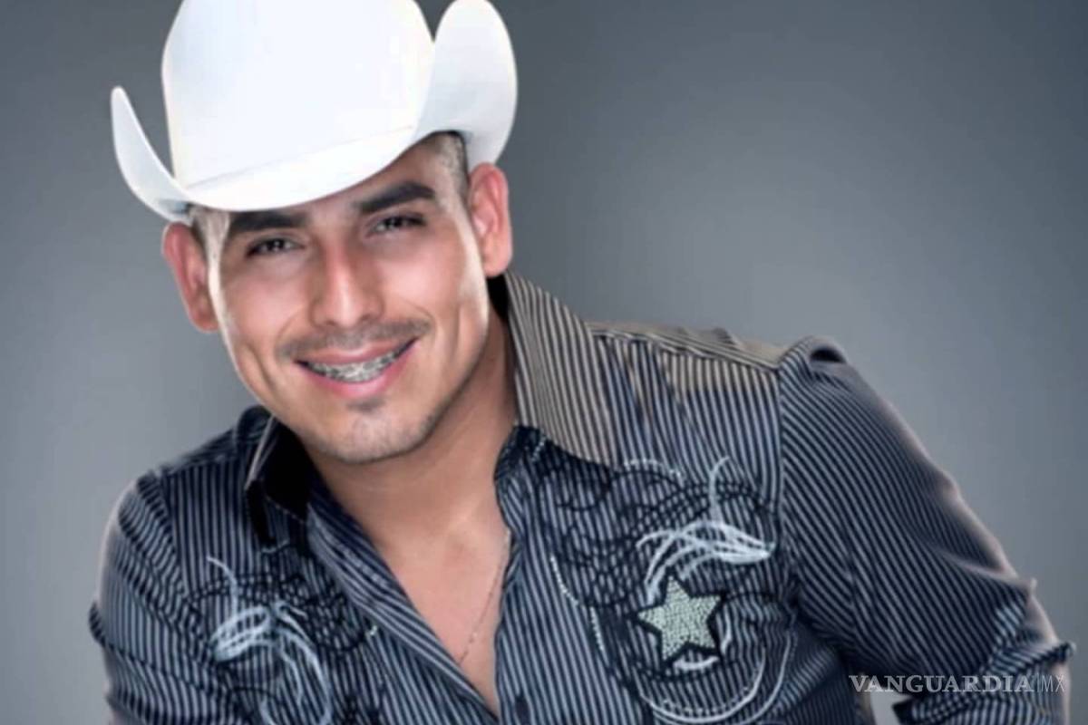 El cantante Espinoza Paz defiende a Julión Álvarez
