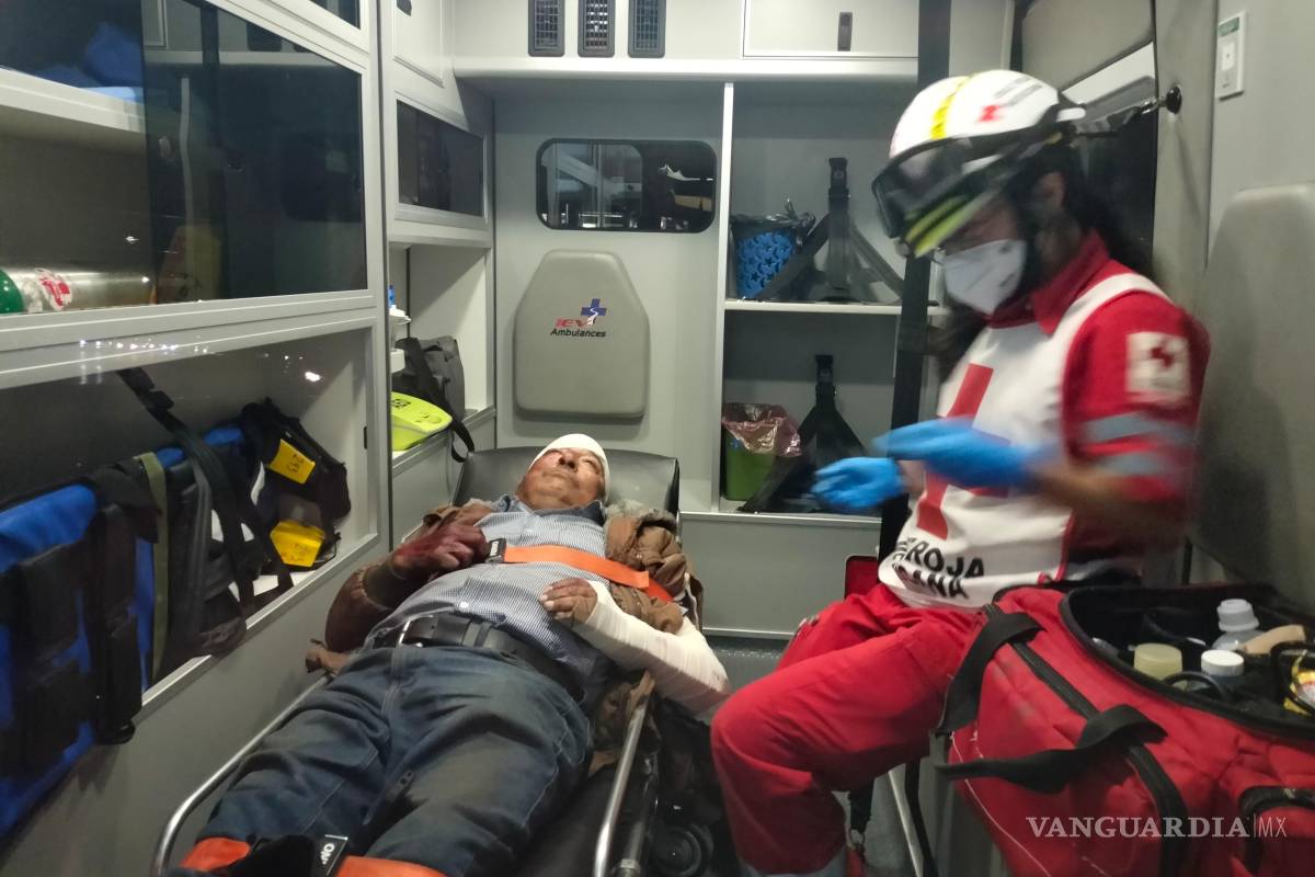 Adulto mayor en estado grave tras ser atropellado en Fundadores, en Saltillo