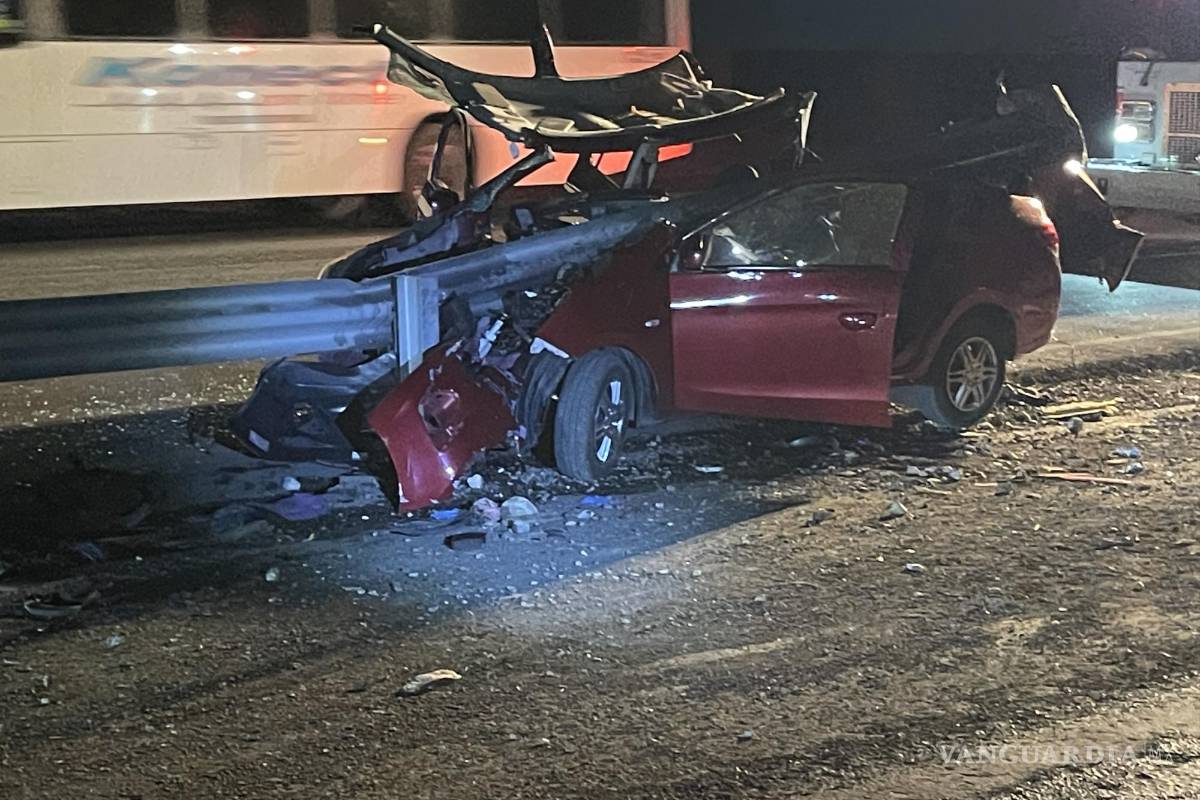 Muere prensado conductor en la Monterrey-Saltillo