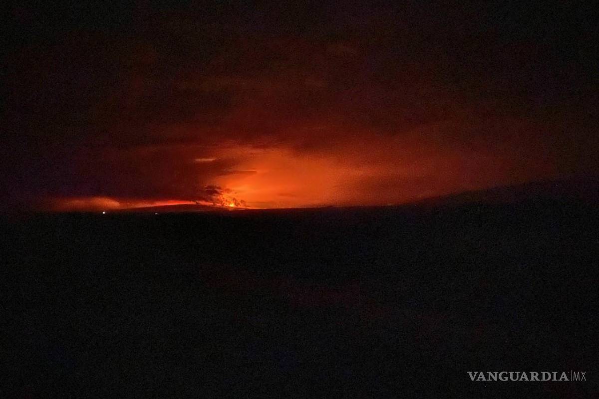 Volcán de Mauna Loa, el más activo del mundo, entra en erupción en Hawai