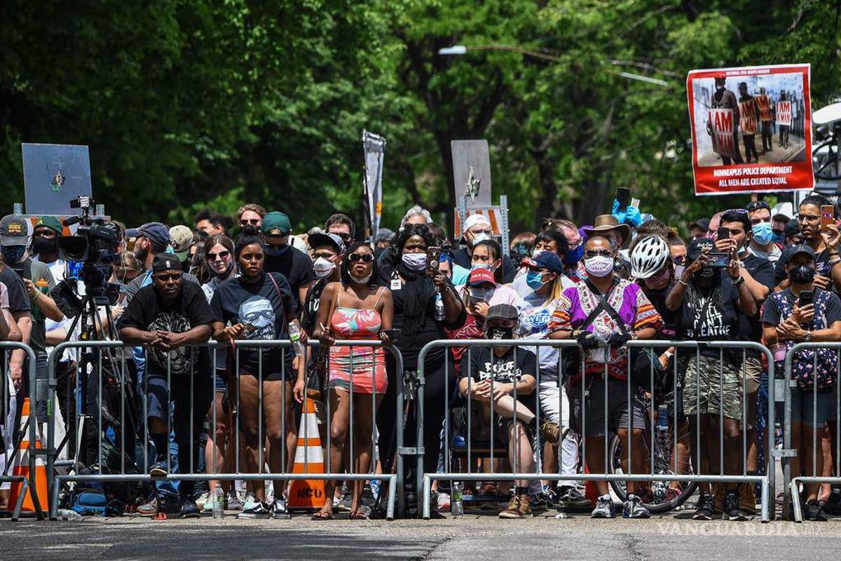 $!Así iniciaron hoy los funerales de George Floyd
