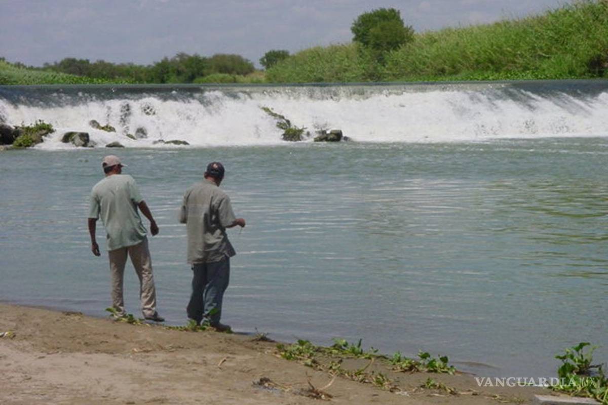 Rescatan a un grupo de migrantes en Del Rio, Texas; uno de ellos grave por intoxicación