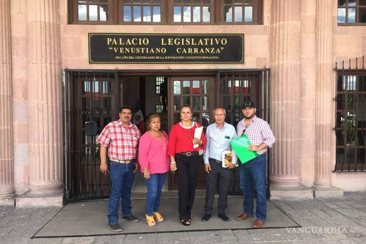 Regidores de Cuatro Ciénegas esperan el pago de su dieta