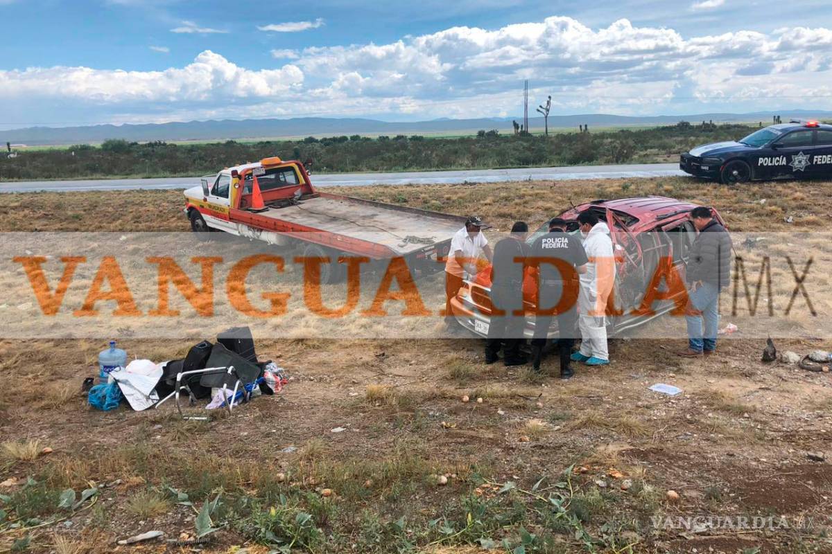 Mueren tres personas en volcadura en la carretera Matehuala-Saltillo
