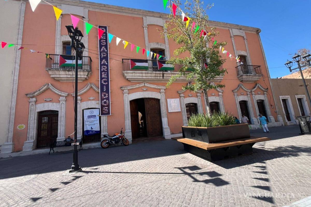 $!Estudiantes participan en la conferencia virtual sobre movimientos estudiantiles en México.