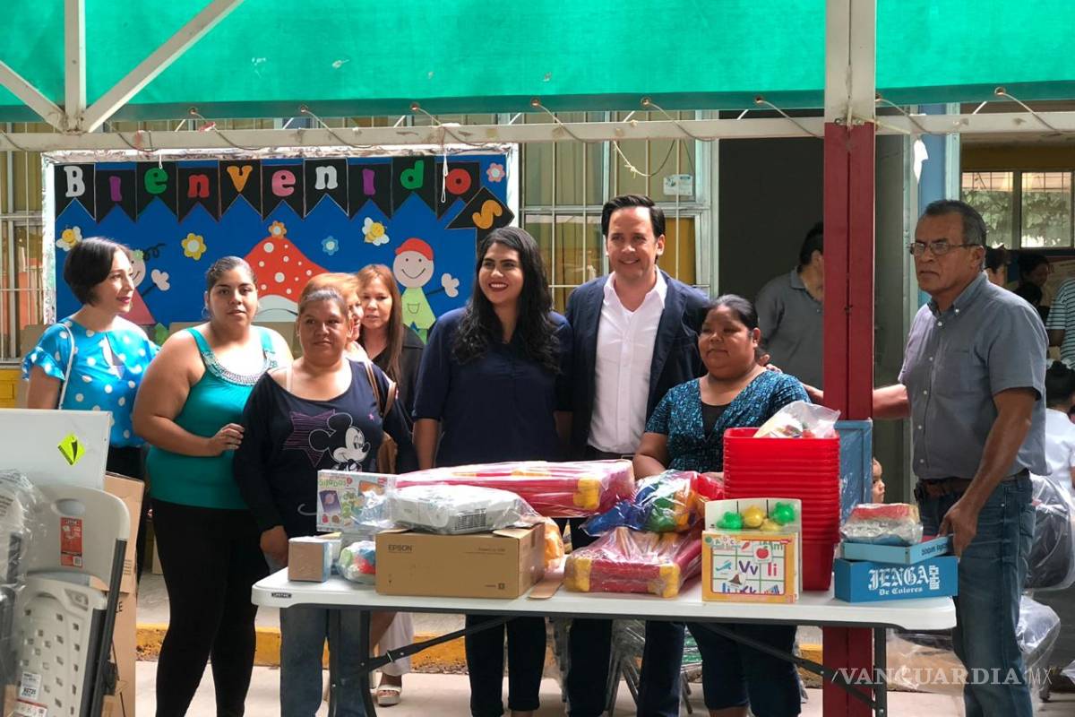 Fomento Agropecuario de Torreón entrega material didáctico y mobiliario a jardines de niños