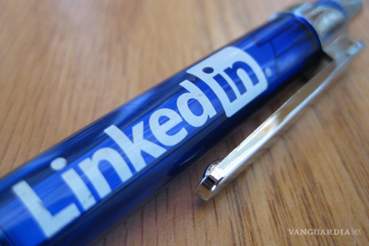 Linkedin se desploma un 40% en Wall Street