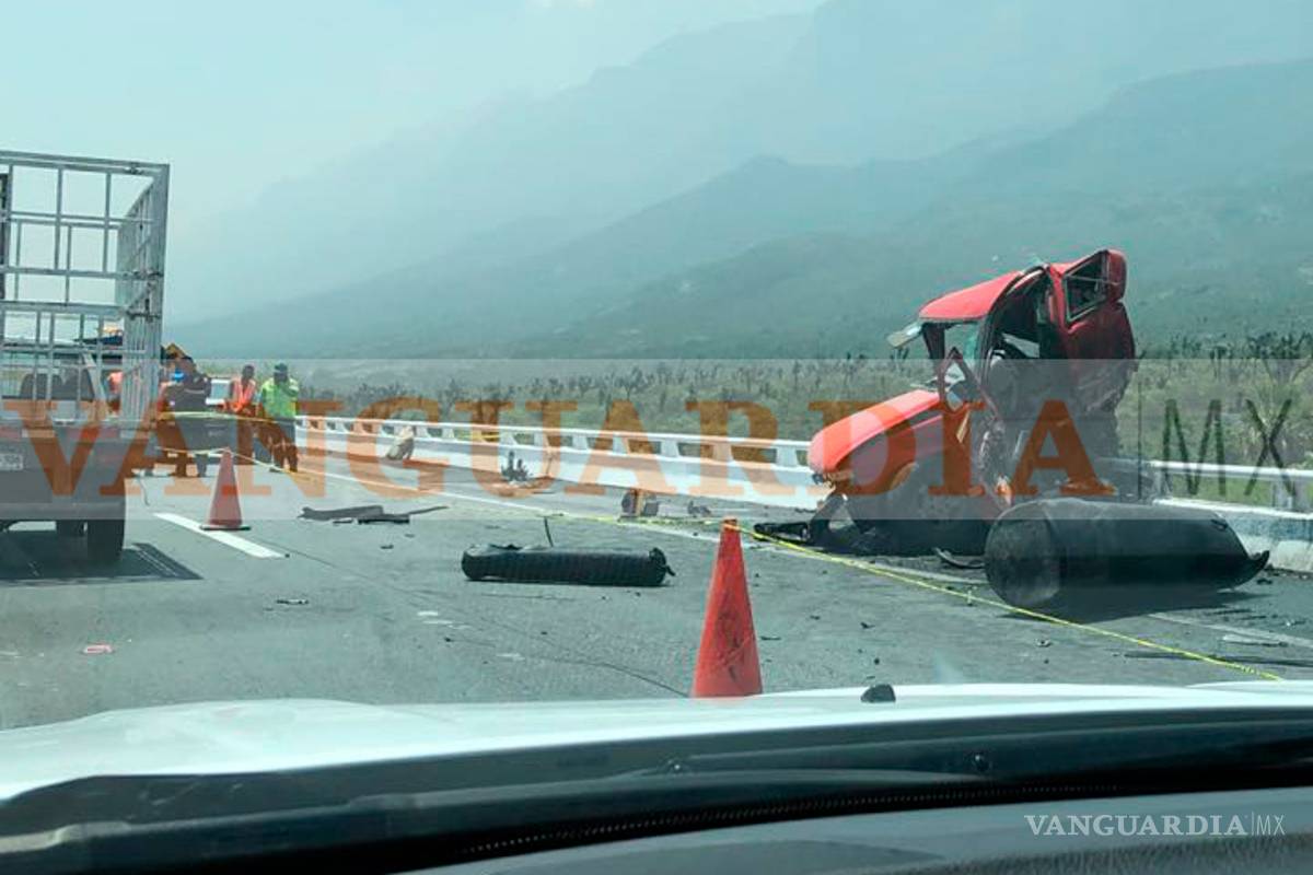 Atropellan a trabajadores en la Saltillo-Monterrey; reportan un muerto