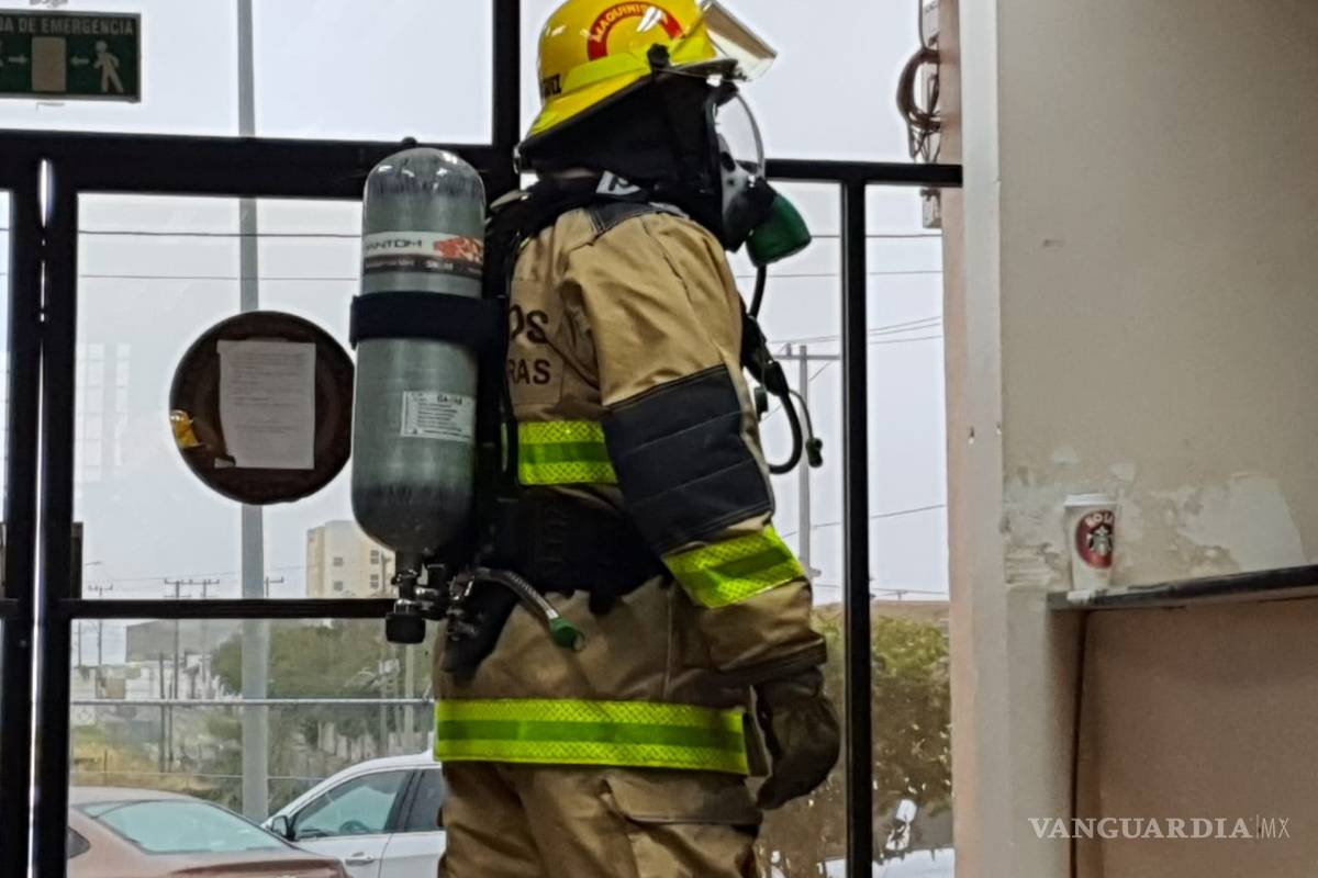 Entregan equipos de respiración autocontenida al Departamento de Bomberos en Piedras Negras