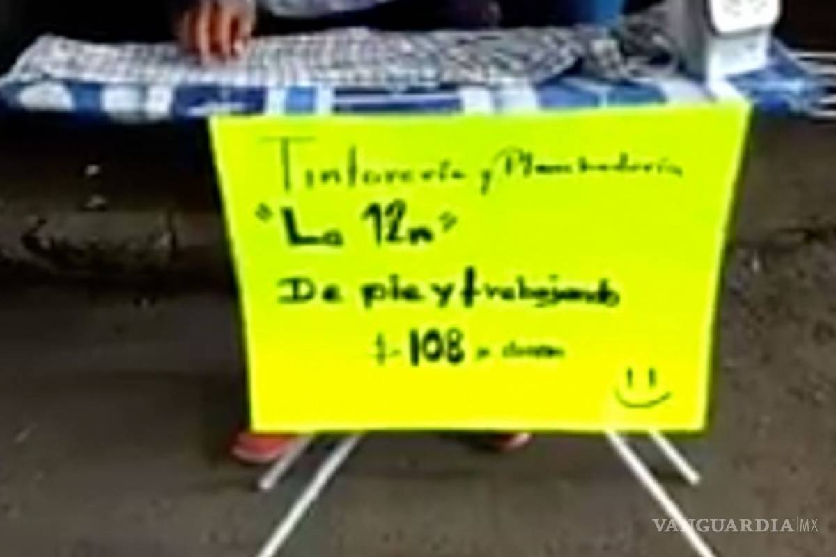 Don Enrique perdió su tintorería en el sismo; plancha en la calle