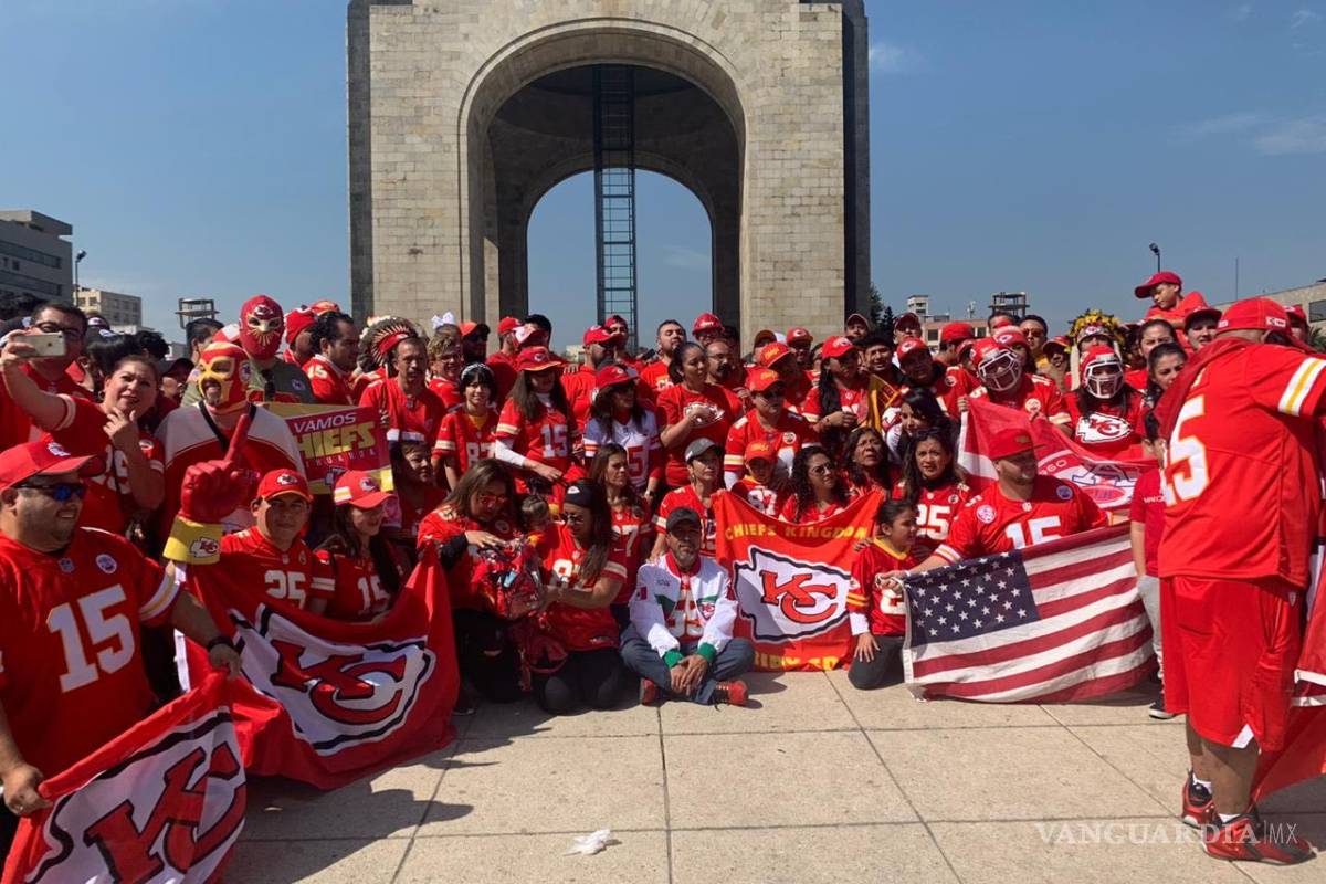 Así se vive la pasión por la NFL en México