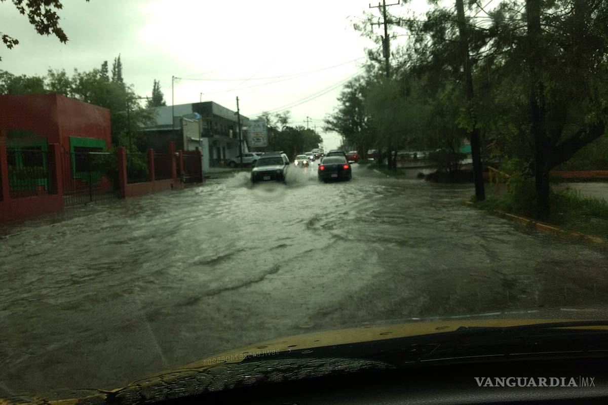 Torrencial lluvia en Piedras Negras provoca peligroso aumento de nivel en arroyos