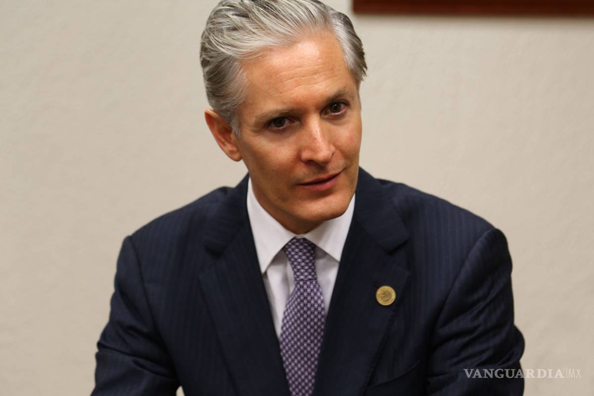 Alfredo del Mazo rechaza relación de amistad con Javier Duarte