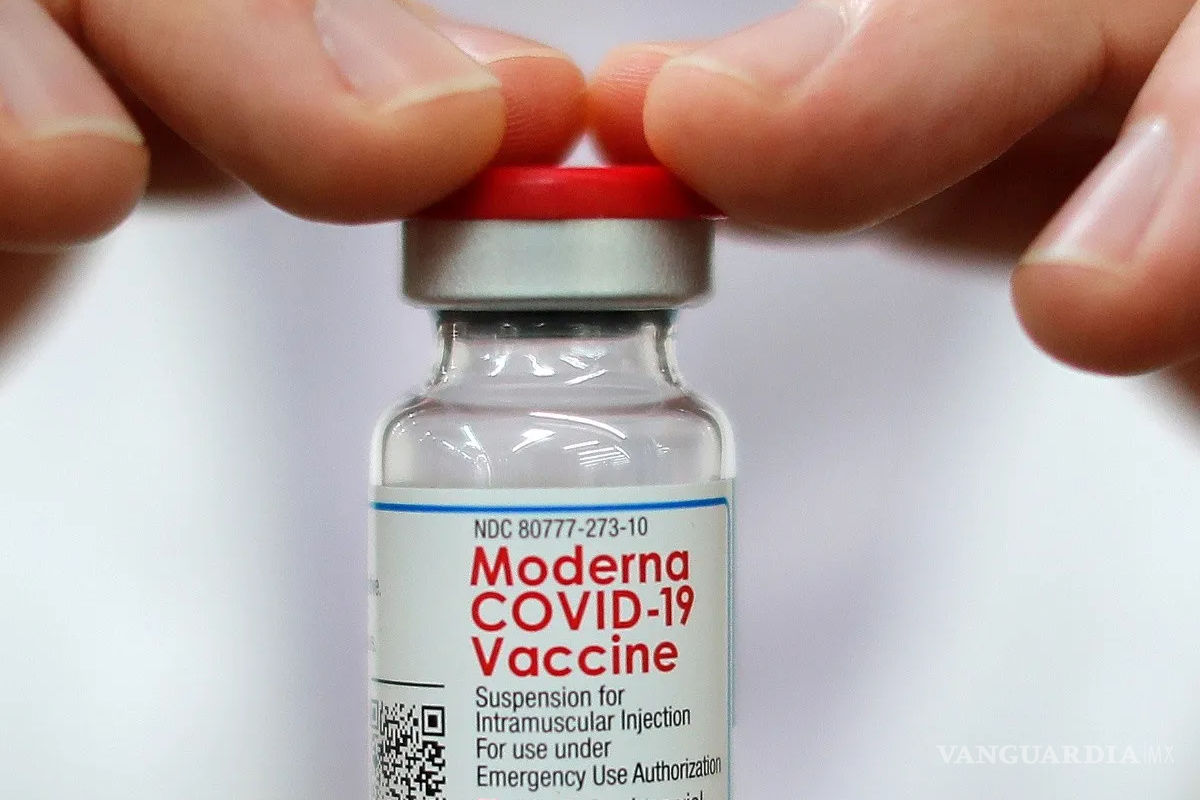 Cofepris avala vacuna anti-Covid monovalente de Moderna para su venta