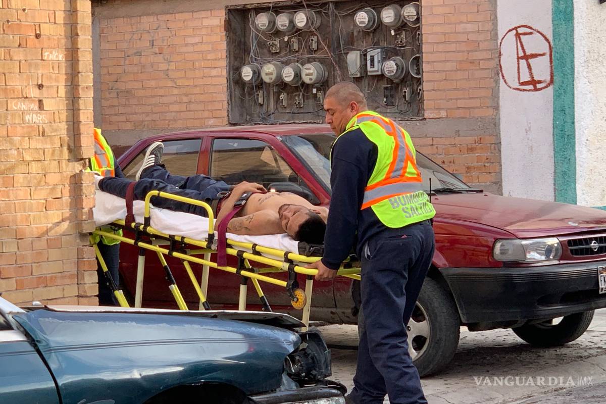Policías frustran intento de suicidio de hombre en Zona Centro de Saltillo