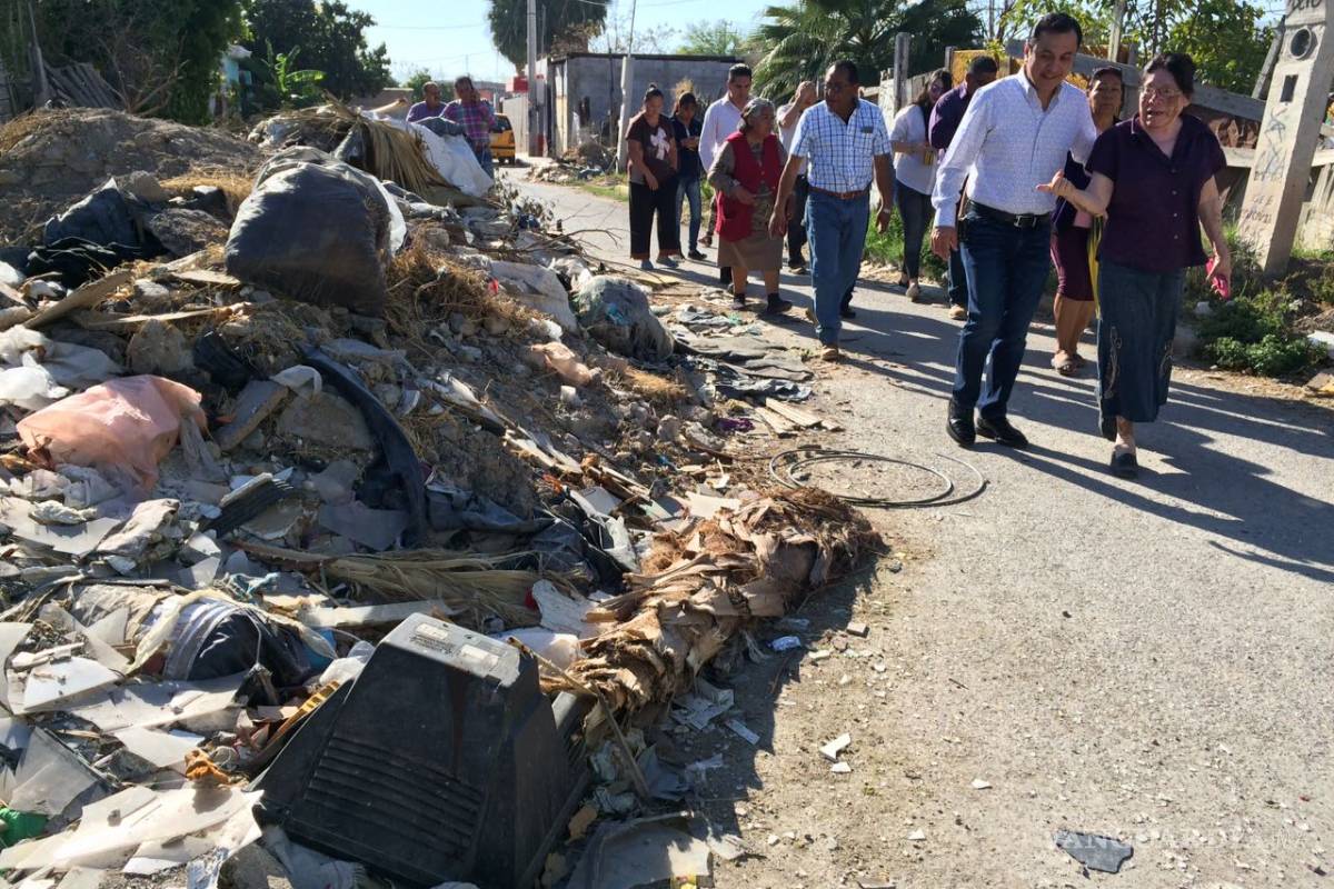 Atiende Simas Torreón problemas de redes sanitarias en la Santiago Ramírez