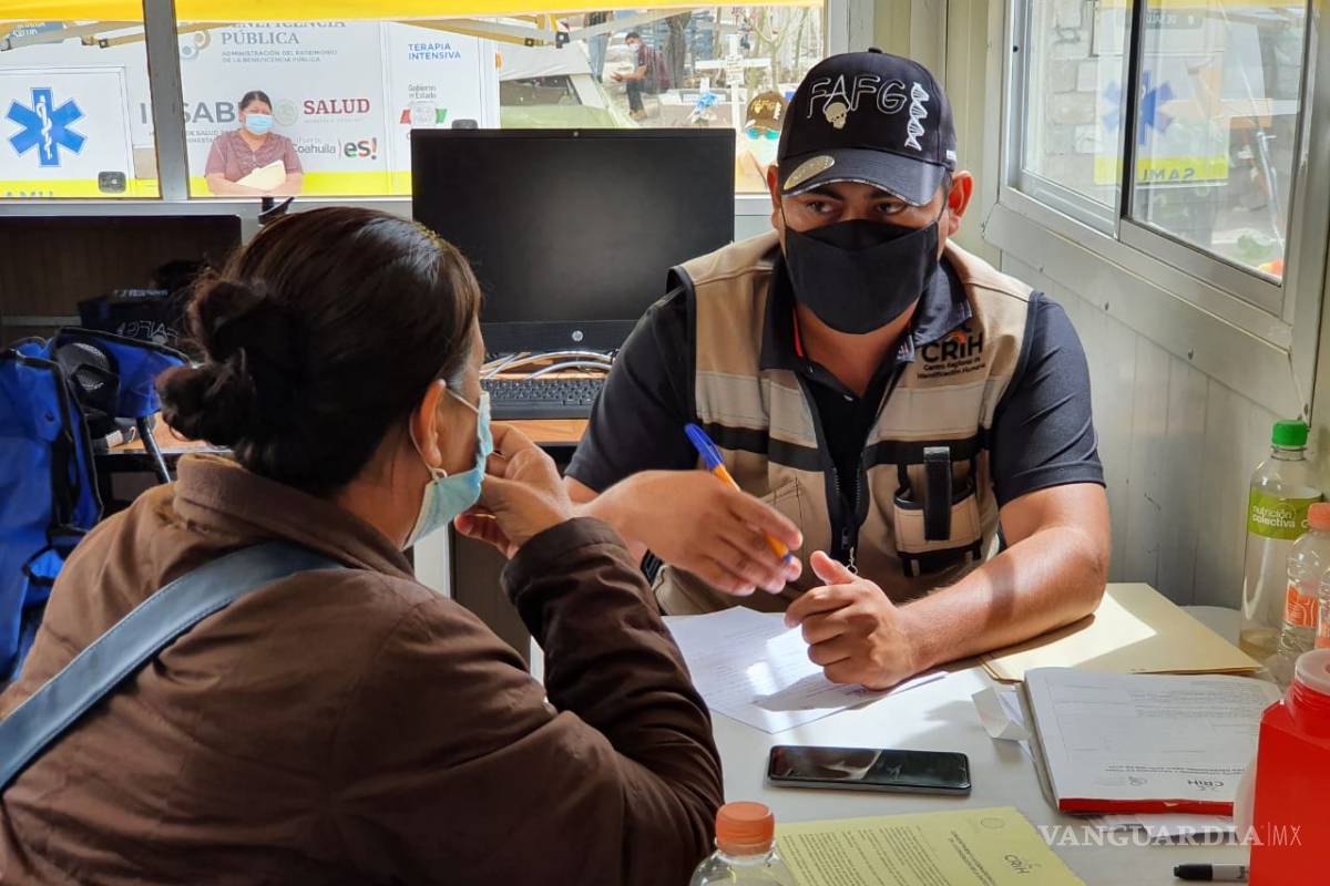 Toman 45 muestras de ADN a familias de desaparecidos en exhumación de Torreón