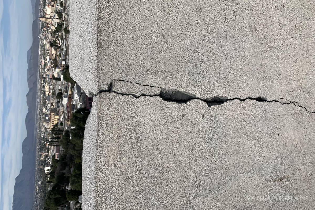 Terraplén del Mirador de Saltillo se cuartea