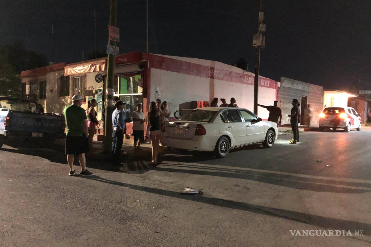 Se llevan a abarrotero en Saltillo, durante la madrugada, fueron elementos de seguridad dicen testigos