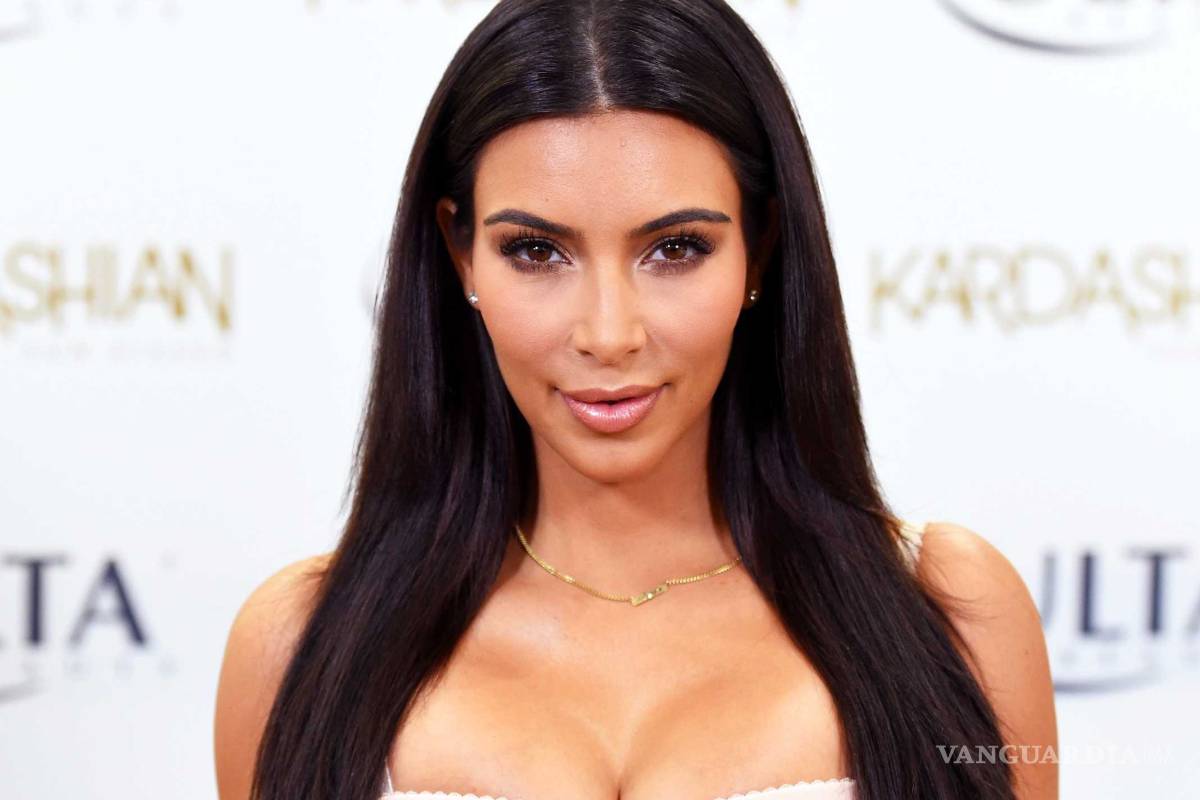 "Me tomaré 'selfies' hasta morir": Kim Kardashian