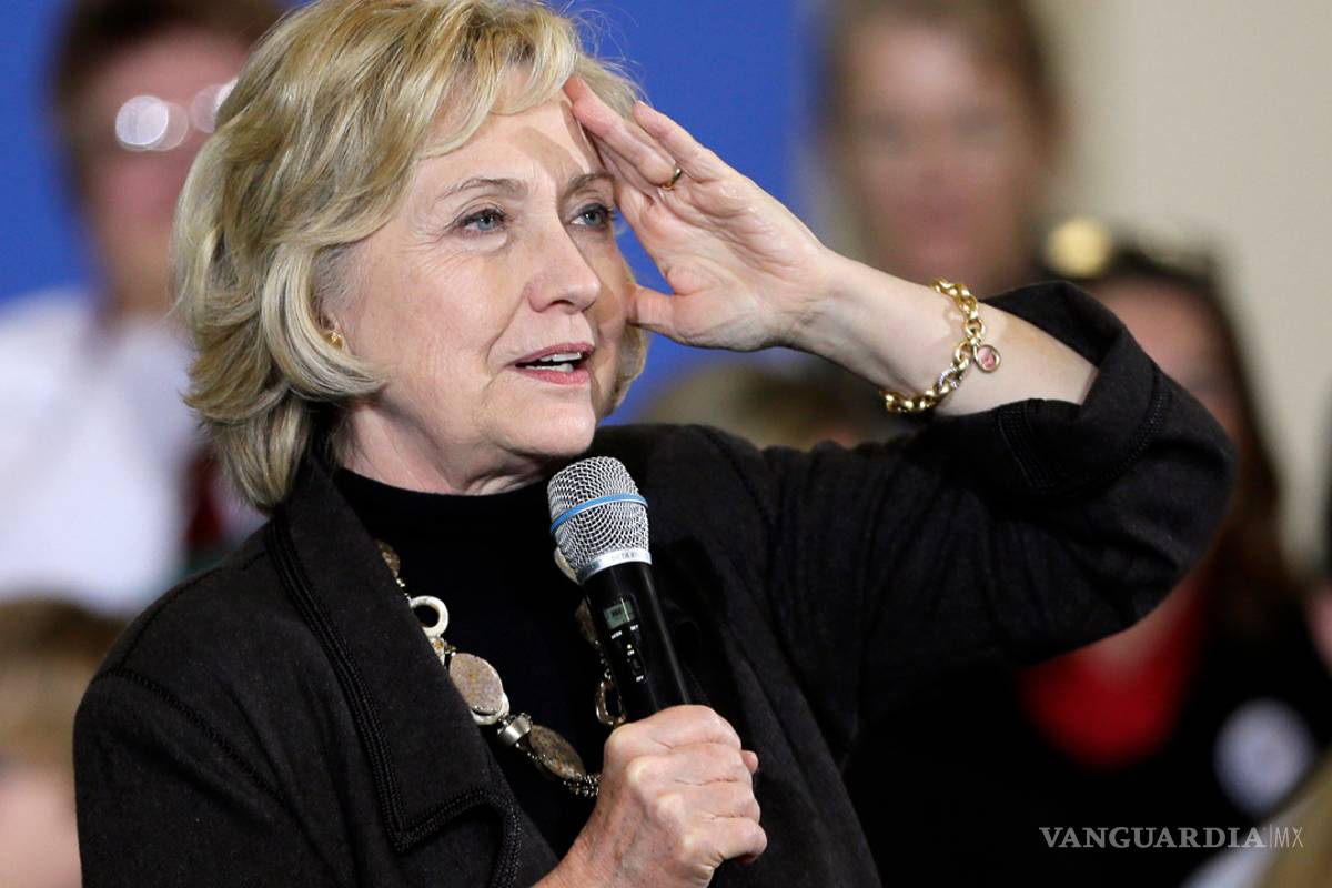 Votantes latinos favorecen con gran margen a Clinton frente a Trump