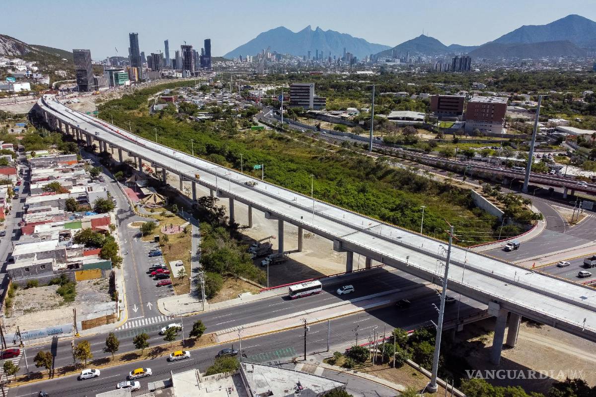Viaducto Santa Catarina, tramo de autopista Saltillo-Monterrey acelera conexión entre ambas ciudades