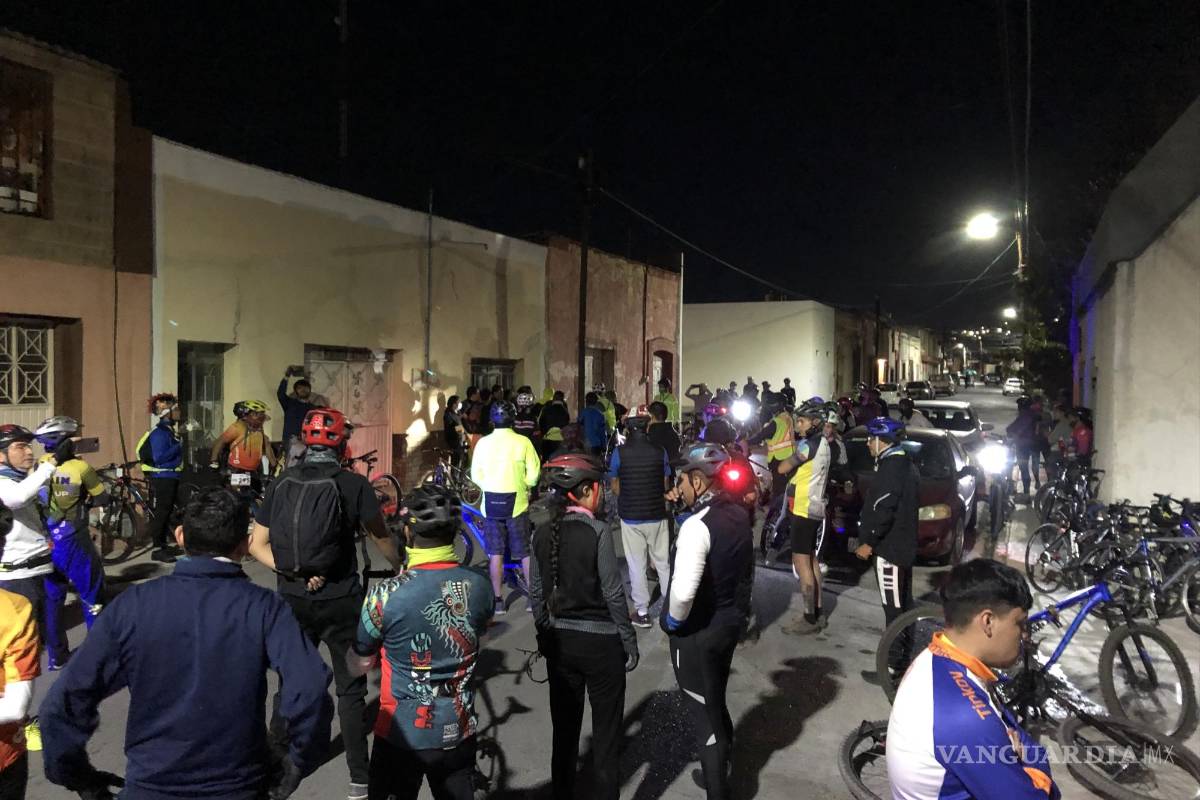 Colectivos de ciclistas de Saltillo hacen homenaje a compañero que falleció tras caída de bicicleta