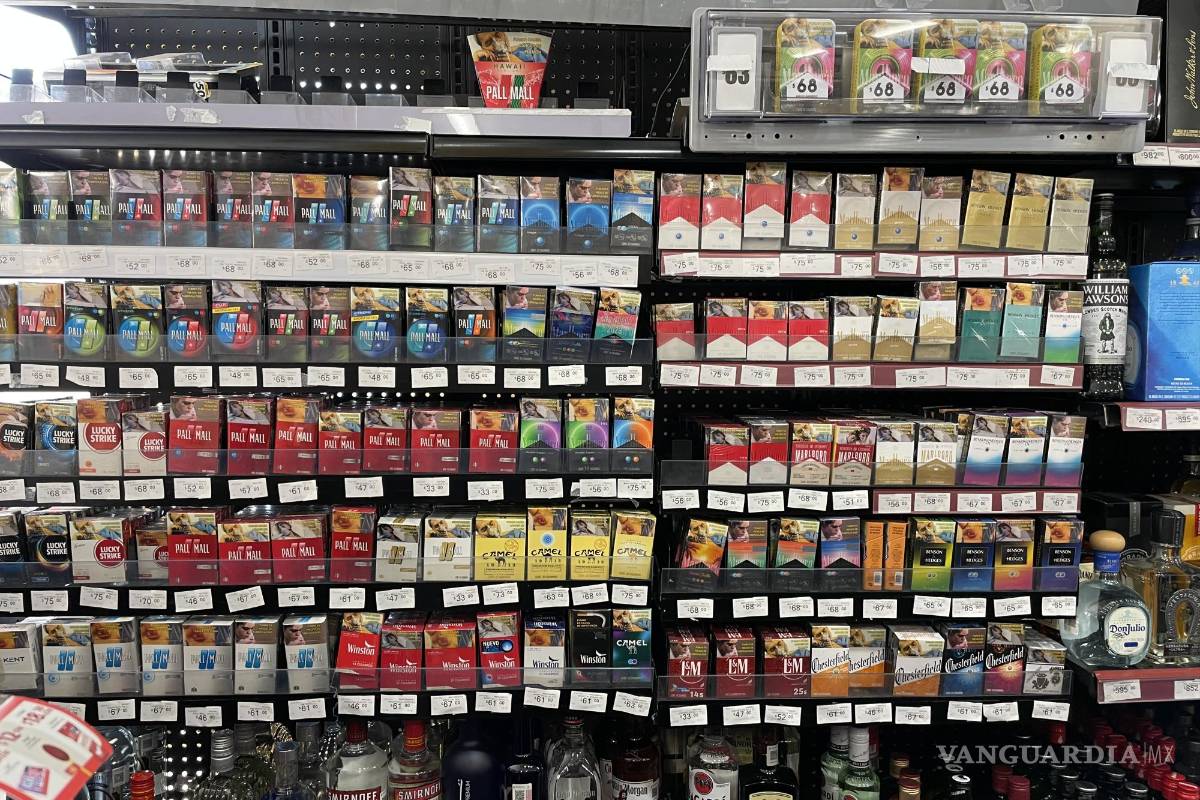 Tras ganar amparo, vuelven a exhibir cigarrillos en Oxxos de Saltillo
