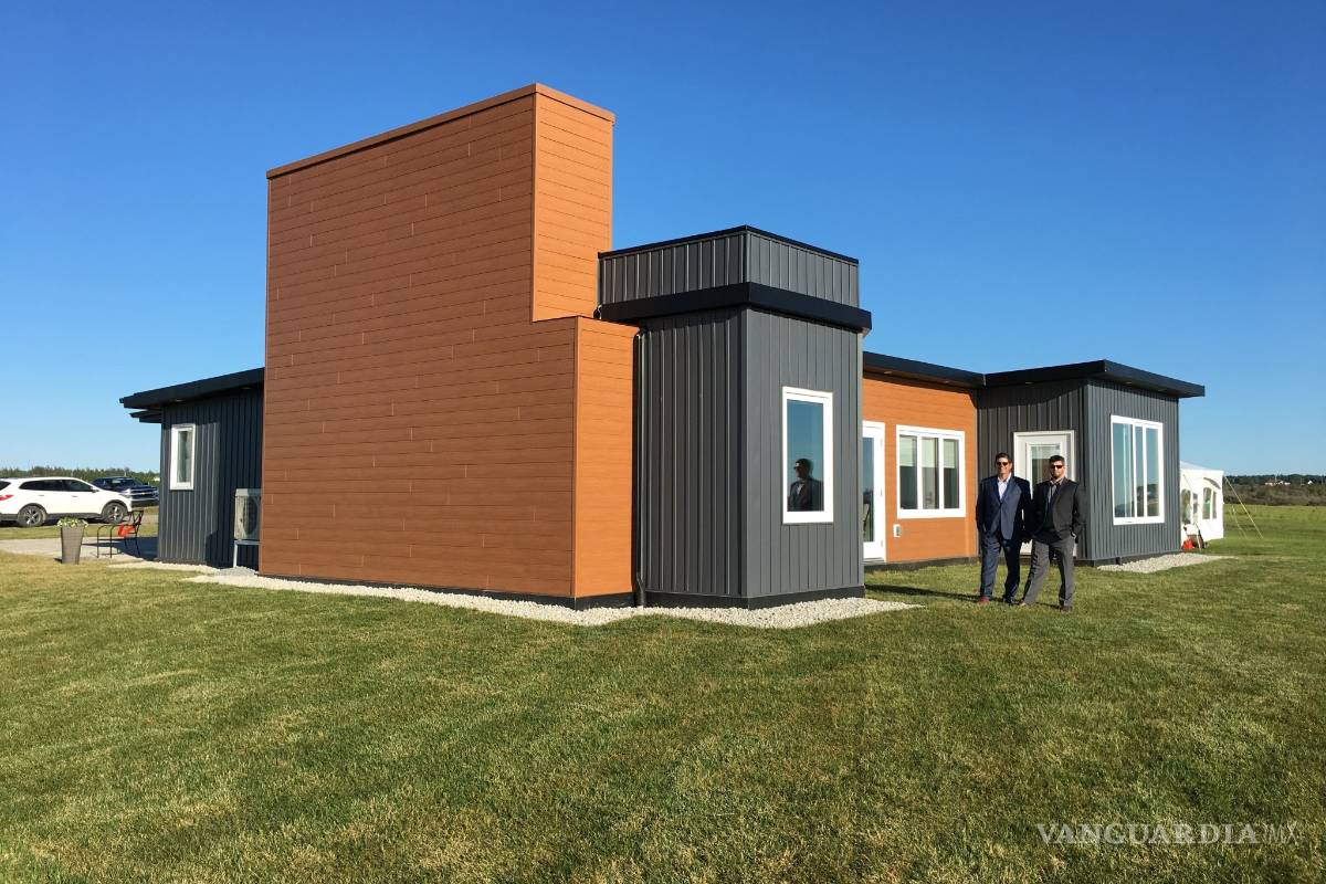 Casas de plástico reciclado, una solución al exceso de residuos contaminantes