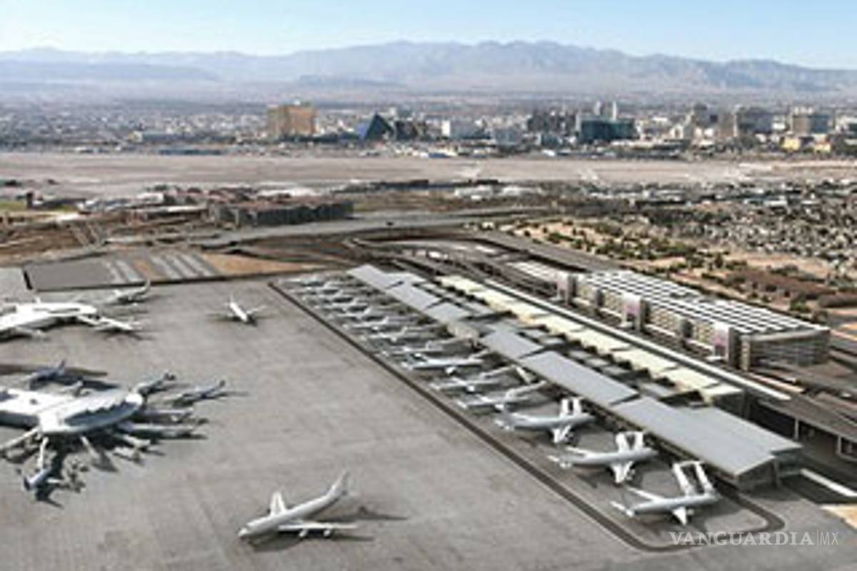 Hombre desnudo retrasa vuelo en Las Vegas
