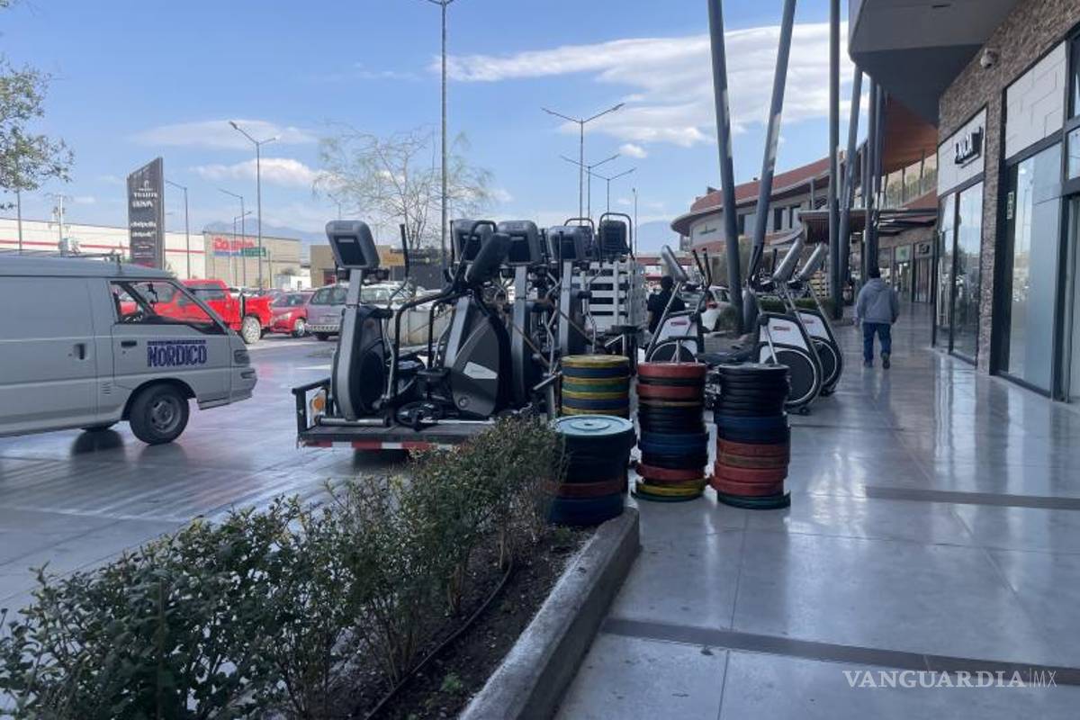 Desalojan gimnasio de plaza al norte de Saltillo tras presunto conflicto de renta