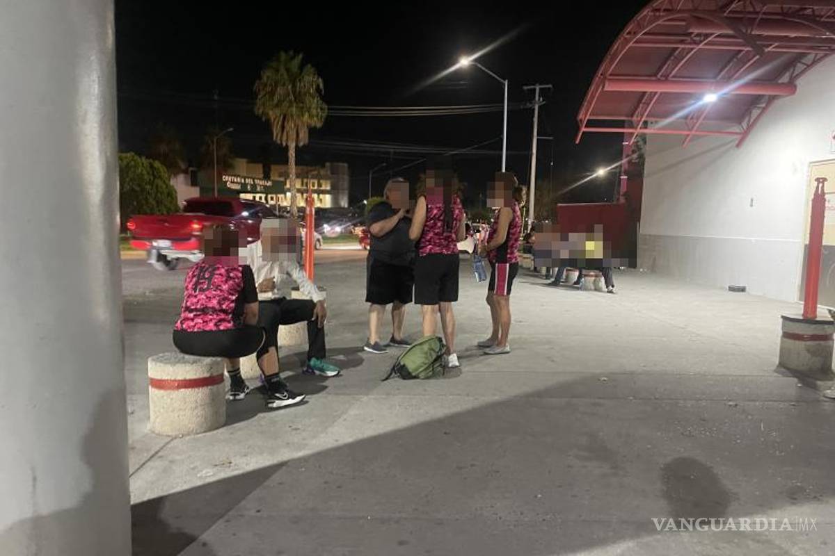 $!Testigos relataron que el jugador comenzó a marearse al salir del gimnasio municipal.