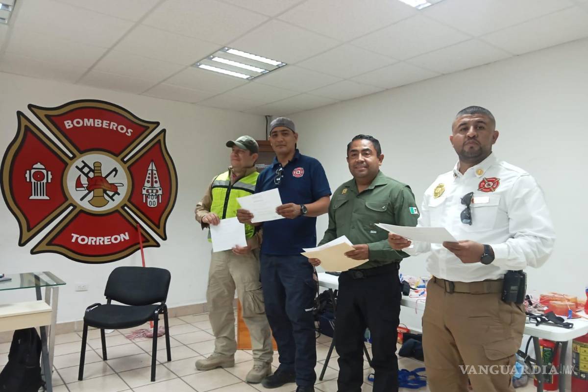 $!La jornada culminó con la entrega de constancias a los participantes.