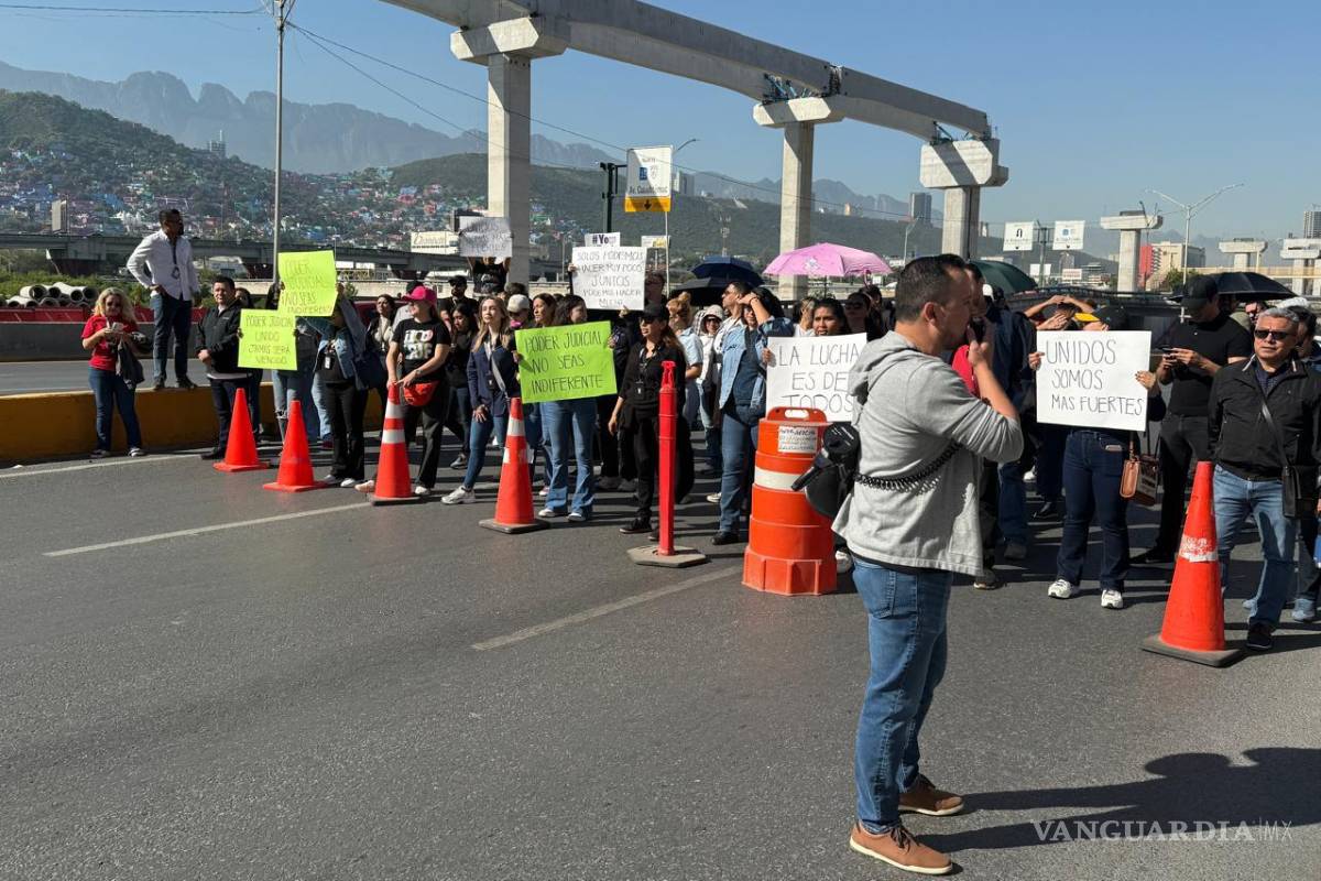 Empleados del Poder Judicial de la Federación desquician Monterrey con bloqueo