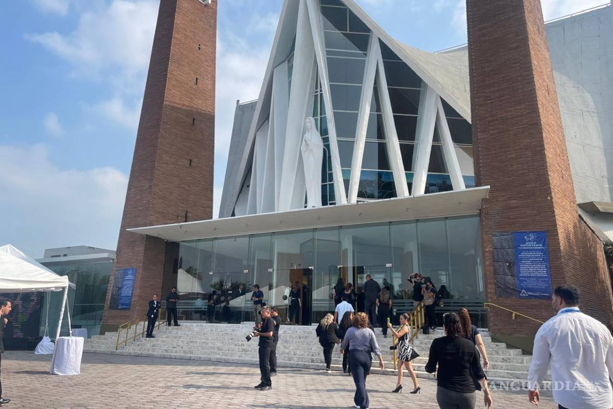 $!Misión cumplida San Pedro Garza García te agradece hasta el cielo”, dijo con la voz entrecortada Milarca Fernández Zambrano, hija del extinto Mauricio Fernández Garza.